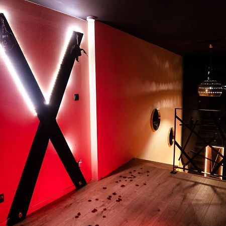 Douceur Du Charme - Love-Room A Charmes Entre Epinal Et Nancy Luaran gambar