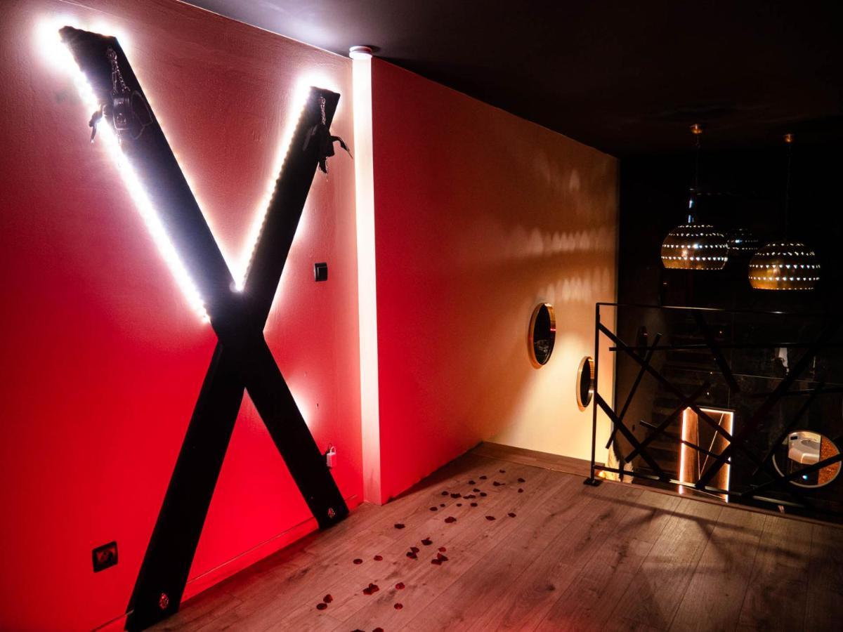 Douceur Du Charme - Love-Room A Charmes Entre Epinal Et Nancy Luaran gambar