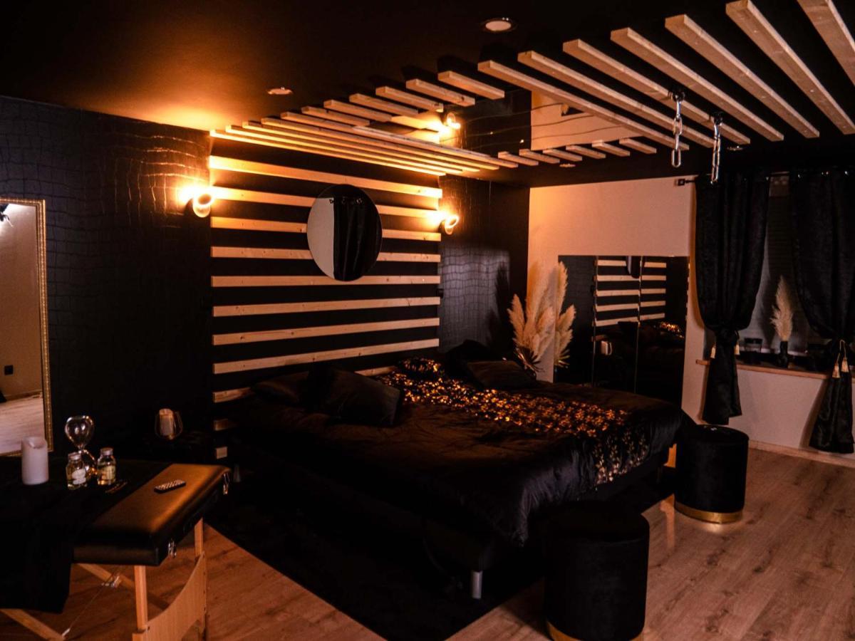 Douceur Du Charme - Love-Room A Charmes Entre Epinal Et Nancy Luaran gambar