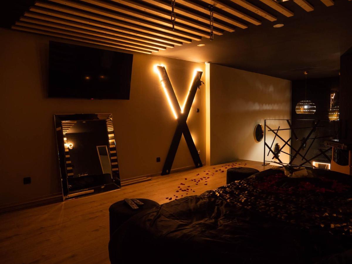 Douceur Du Charme - Love-Room A Charmes Entre Epinal Et Nancy Luaran gambar