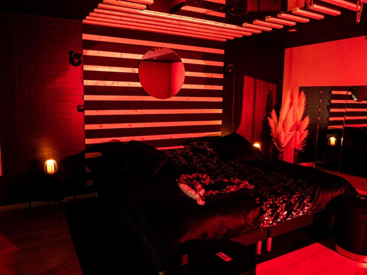 Douceur Du Charme - Love-Room A Charmes Entre Epinal Et Nancy Luaran gambar